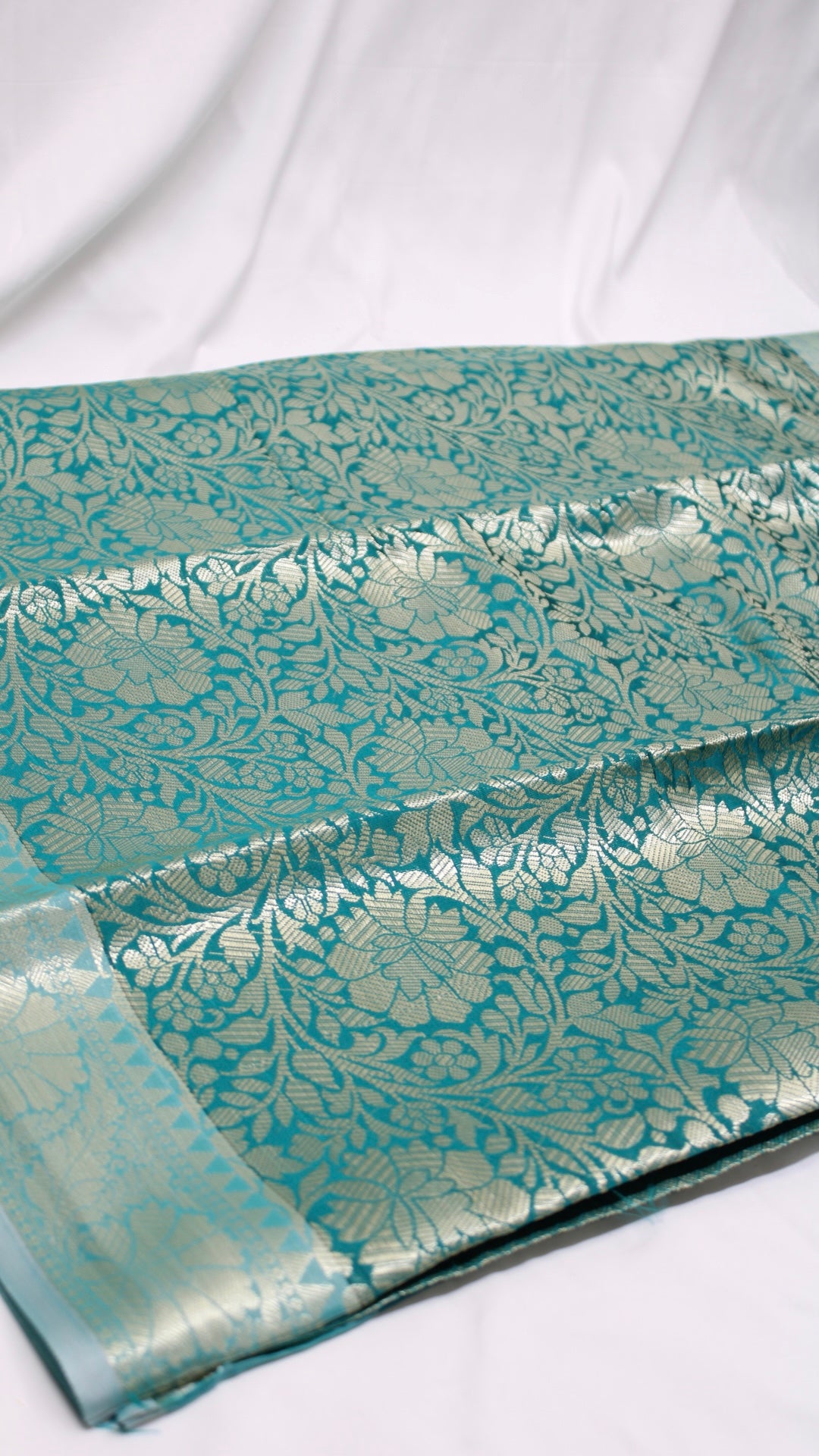 Bondi Blue Noor Saree