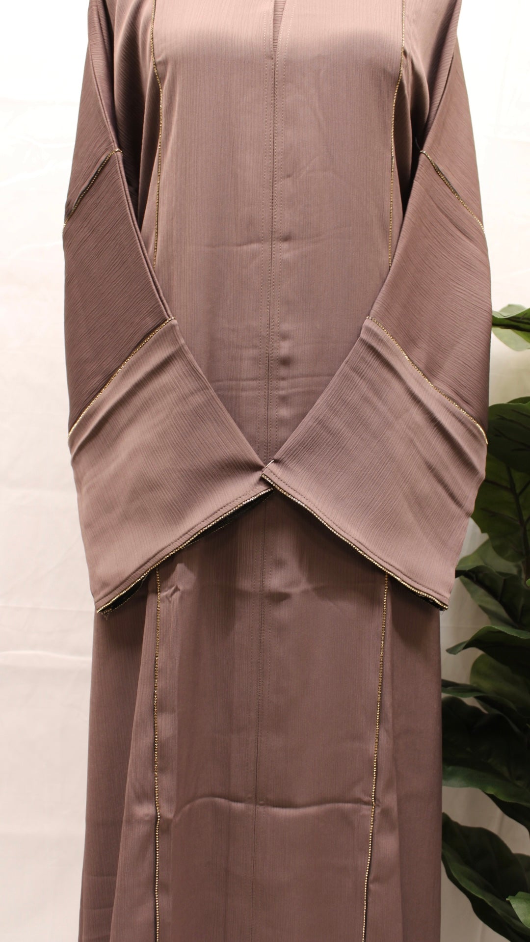 Dusty Rose Stone Striped Abaya