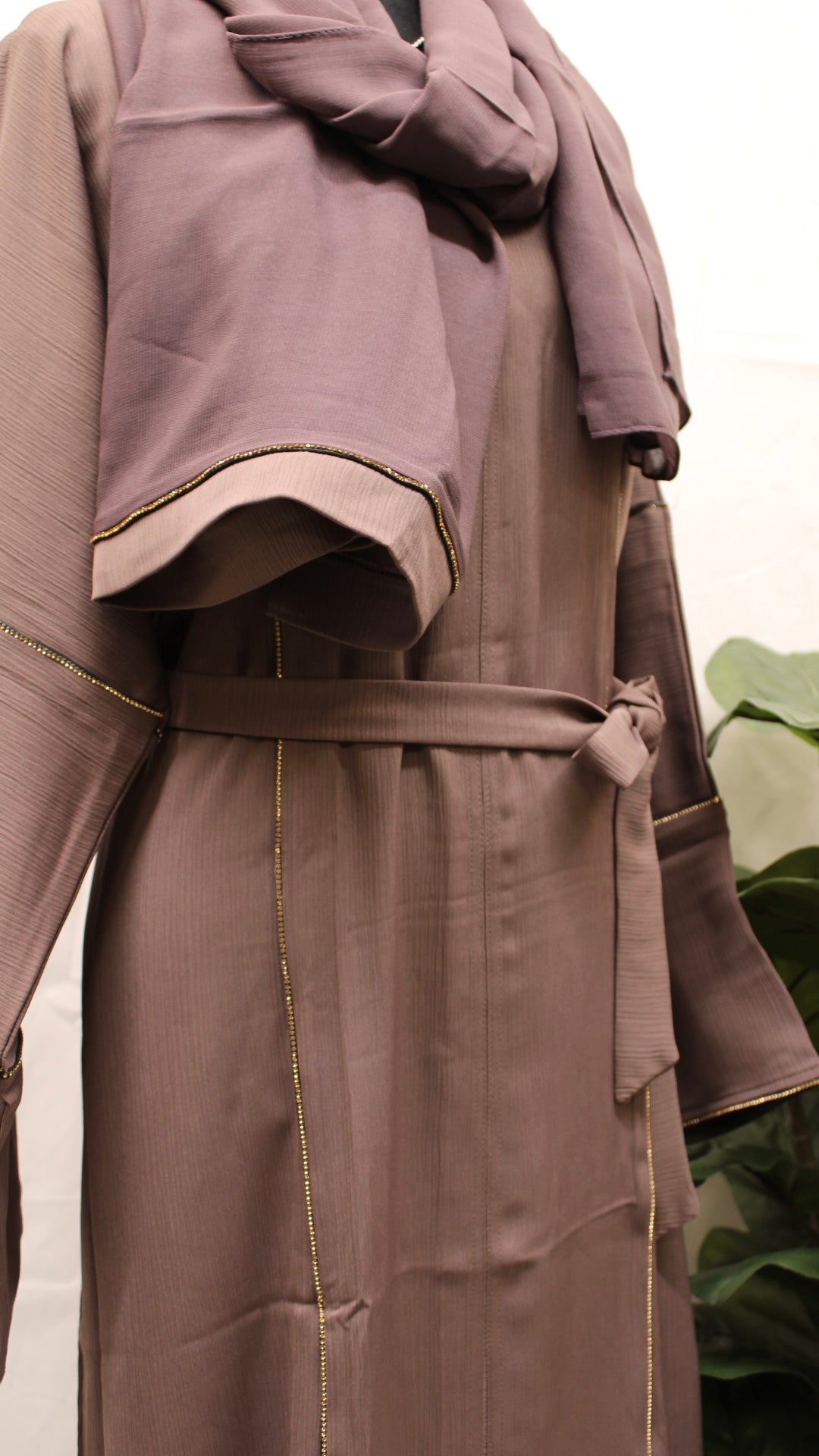 Dusty Rose Stone Striped Abaya