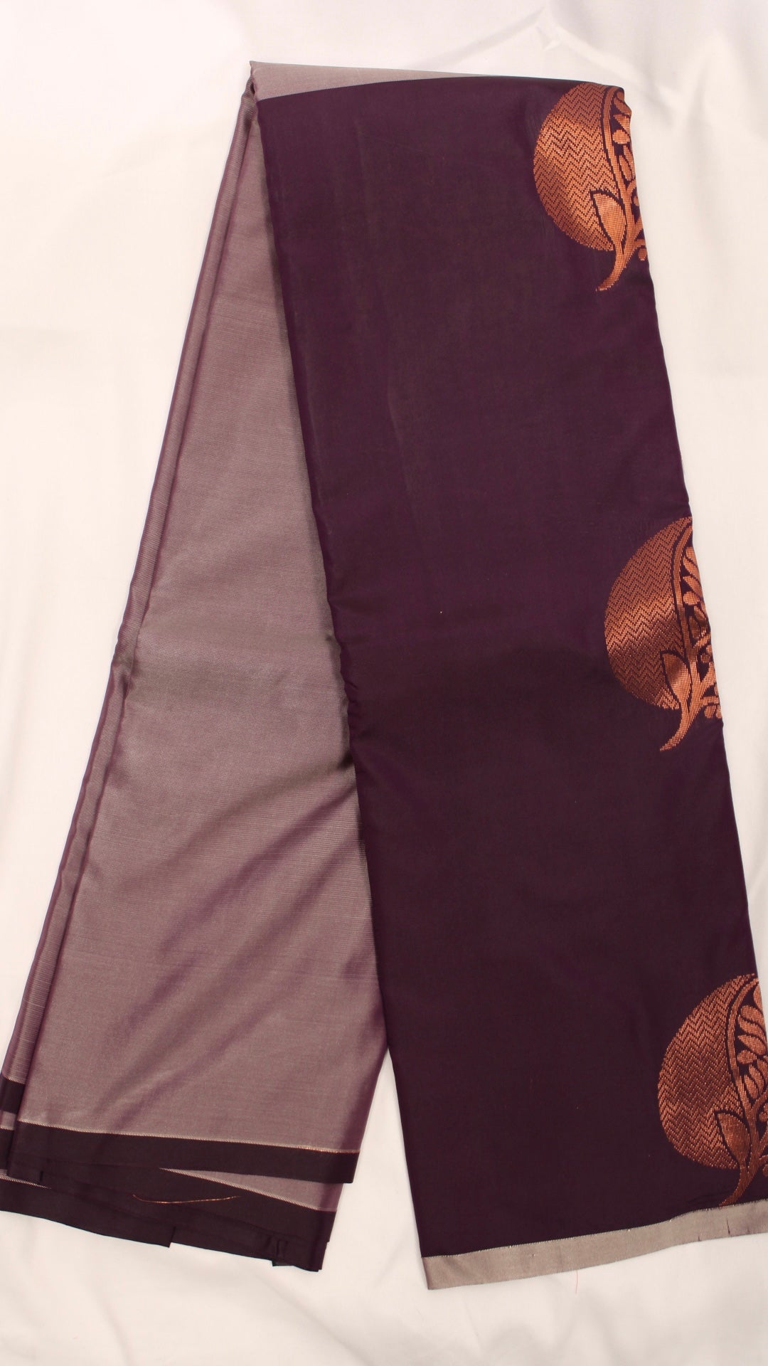 Mulberry Purple Intricate Leaf Saree