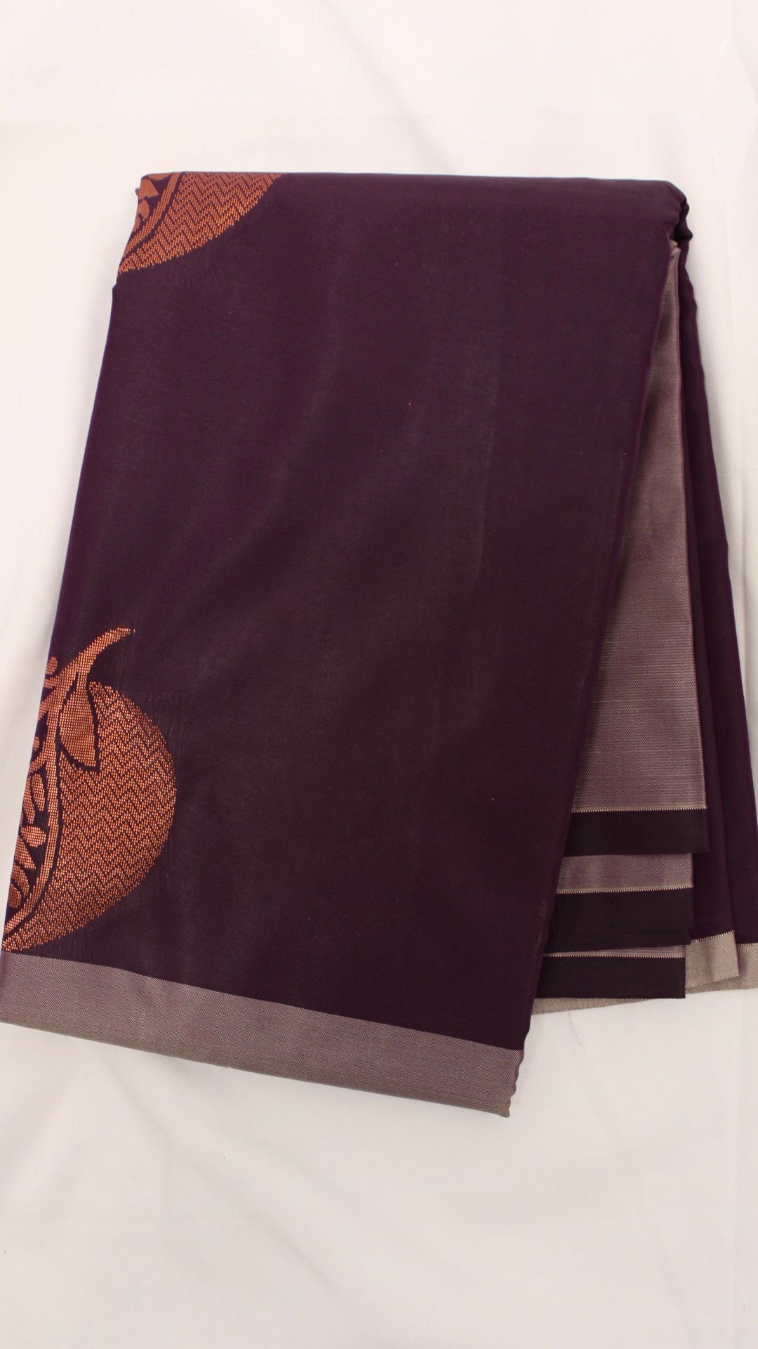 Mulberry Purple Intricate Leaf Saree