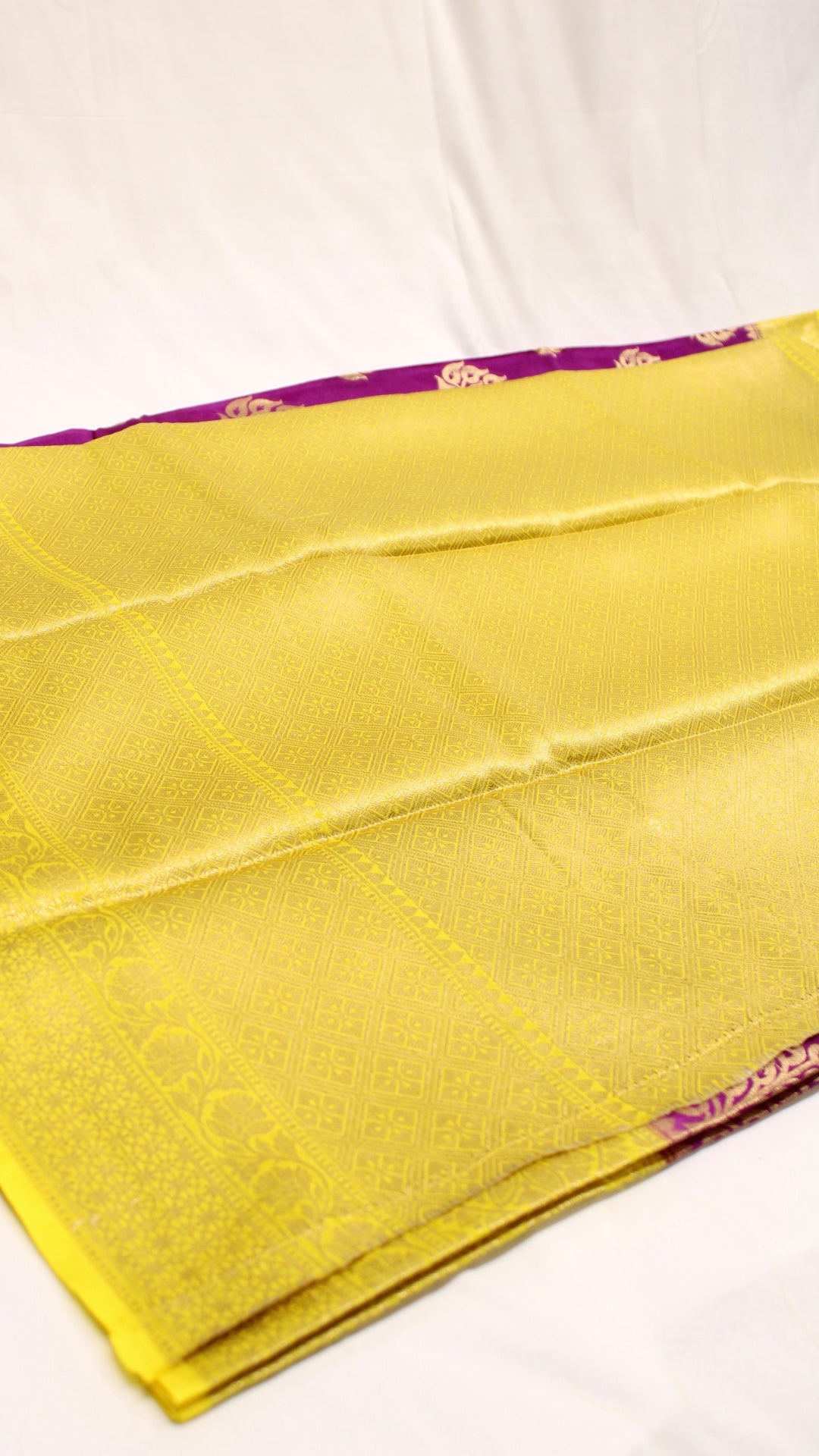 Raisin Purple Leaf Saree
